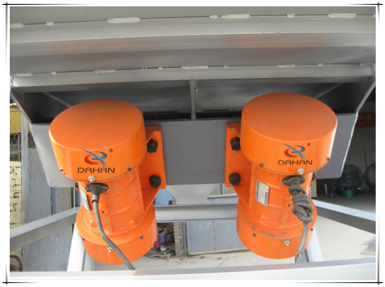 磨料振動(dòng)篩分機(jī)的振動(dòng)電機(jī)